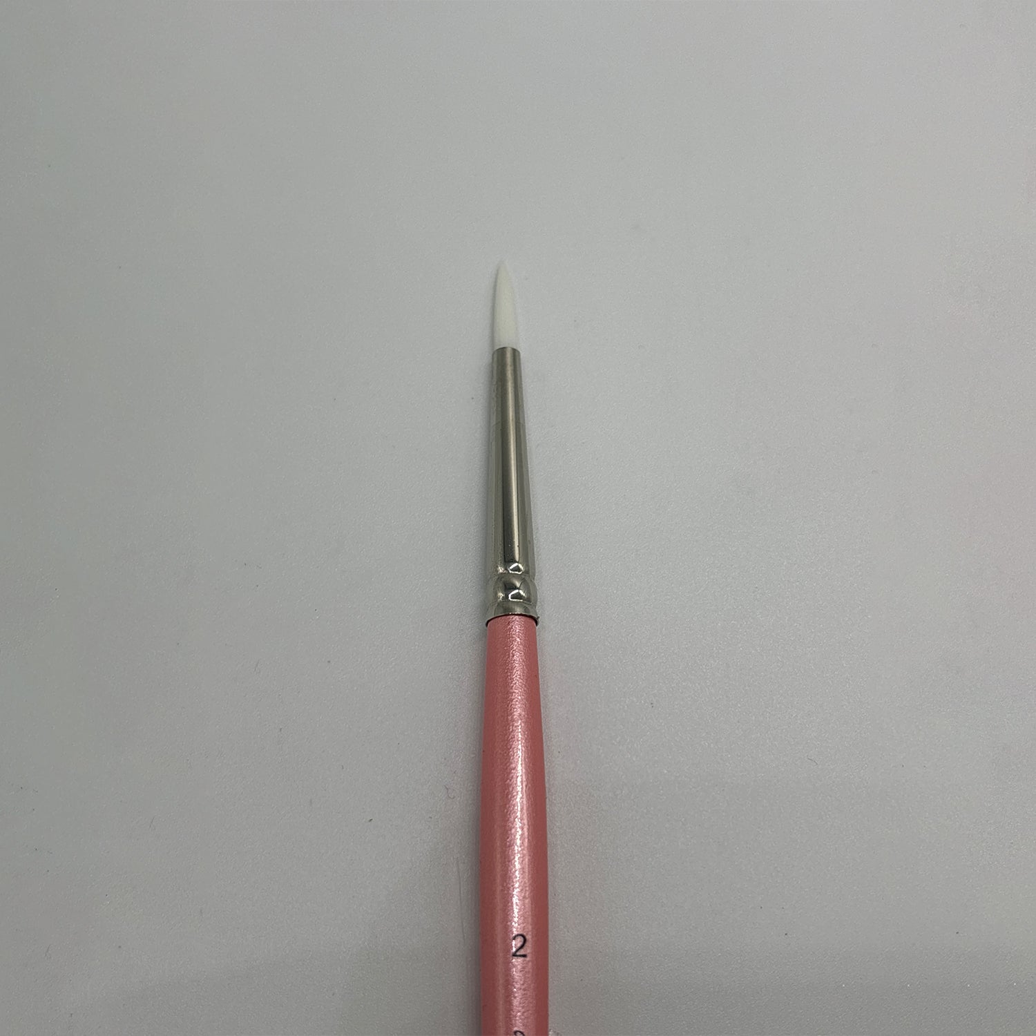 Aliyah Brush - White Taklon Ultra Round 2