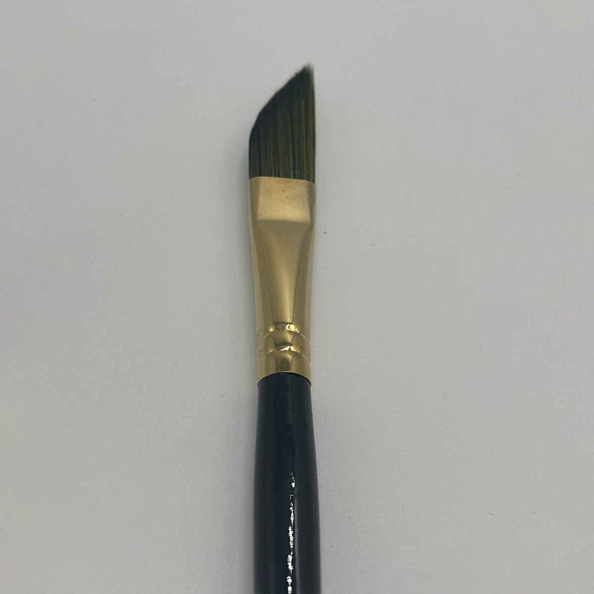 Rosemary &amp; Co Artists Evergreen Dagger Brush (1/2&quot;)