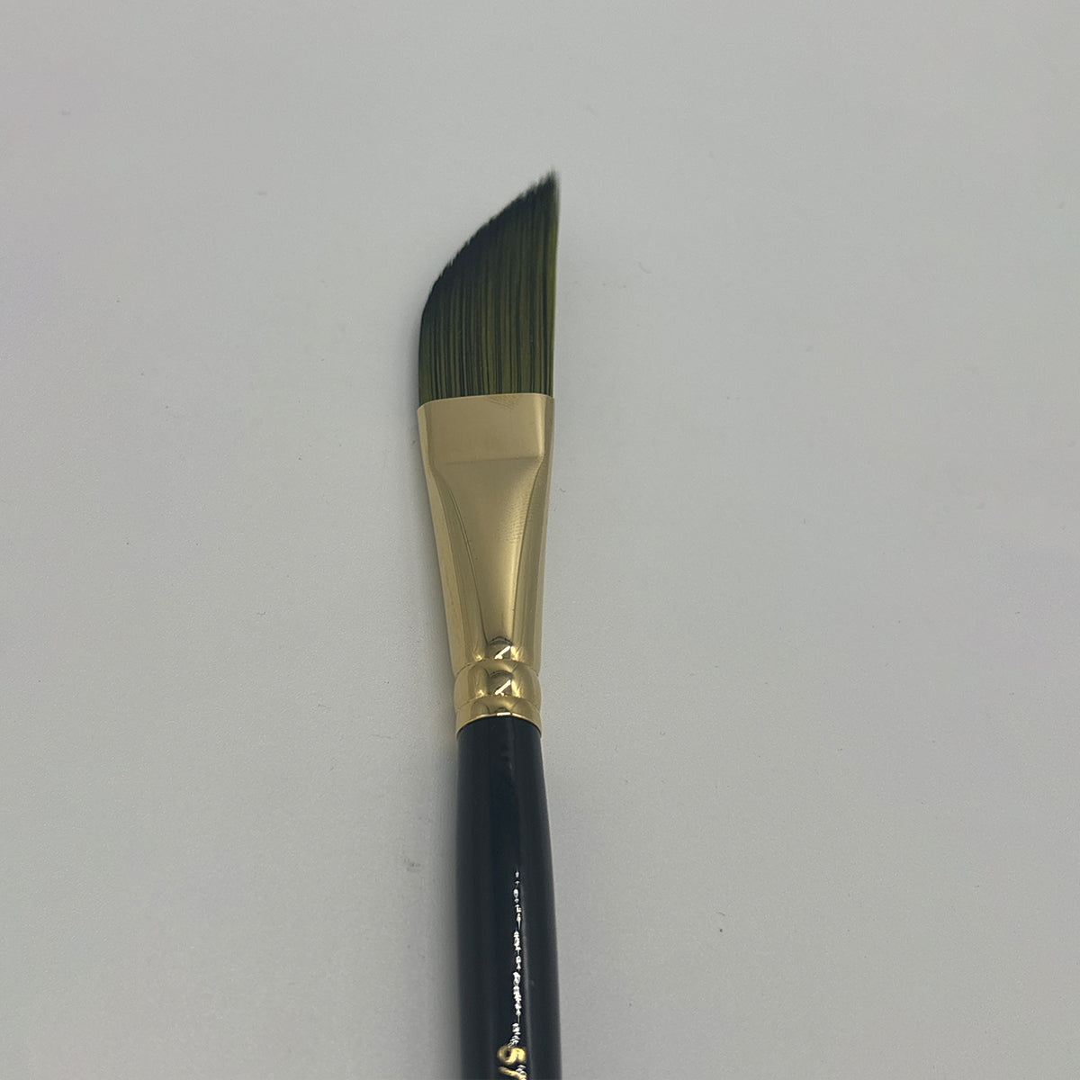 Rosemary &amp; Co Artists Evergreen Dagger Brush (5/8&quot;)